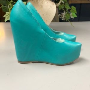 Platform Pumps